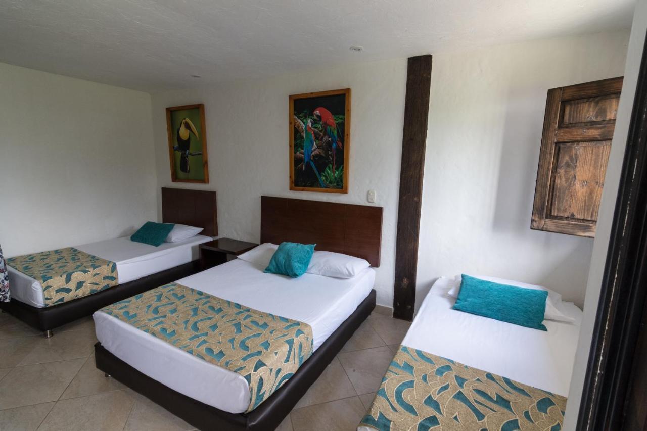 Finca Hotel La Esperanza Montenegro Bagian luar foto