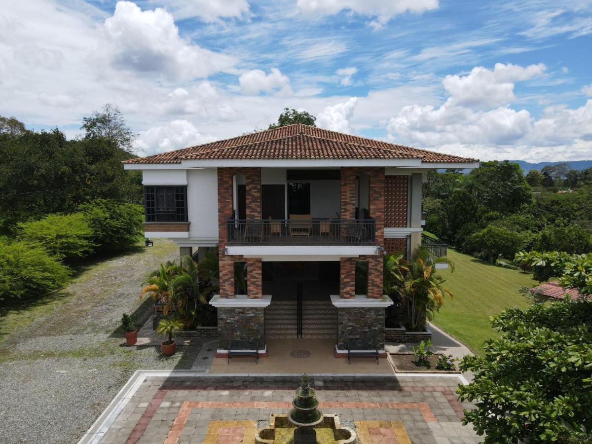 Finca Hotel La Esperanza Montenegro Bagian luar foto
