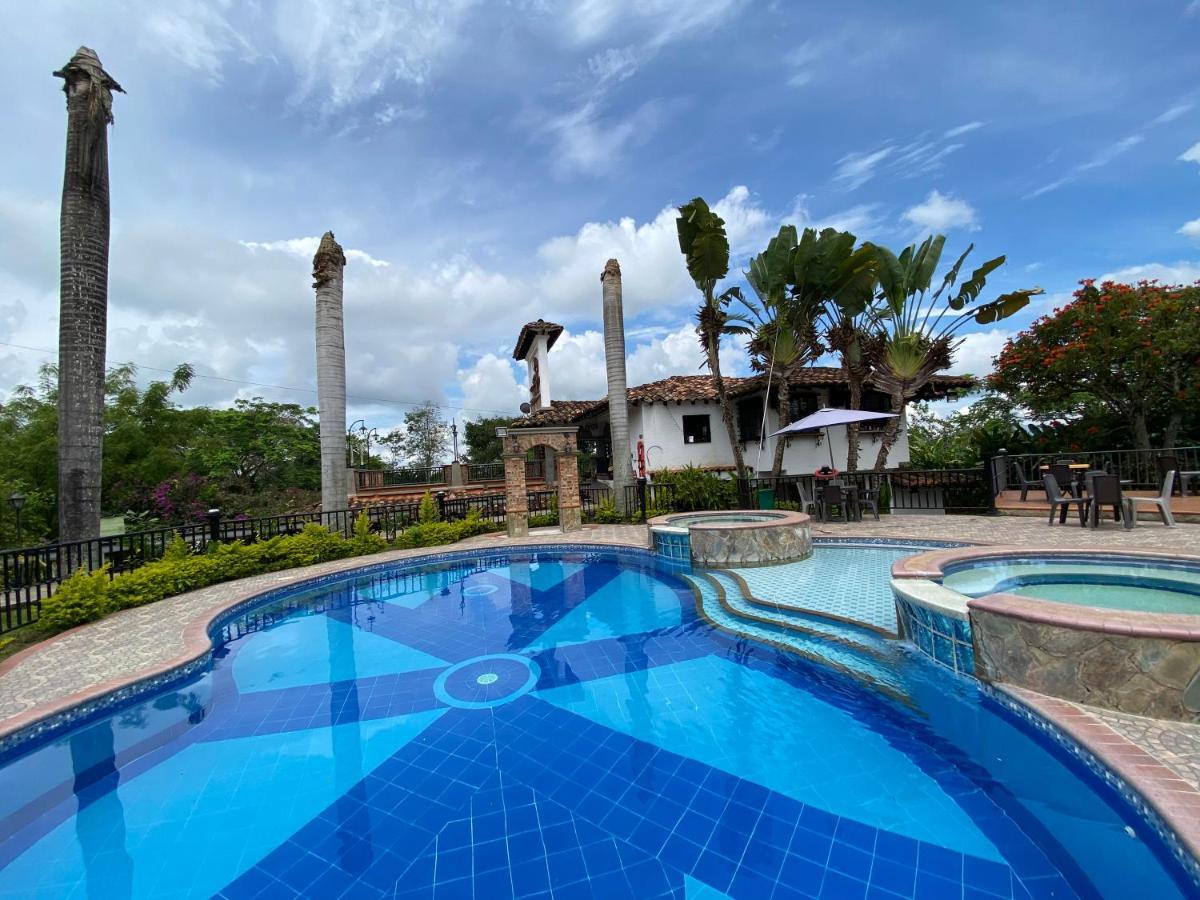 Finca Hotel La Esperanza Montenegro Bagian luar foto