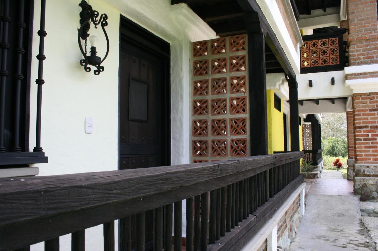 Finca Hotel La Esperanza Montenegro Bagian luar foto