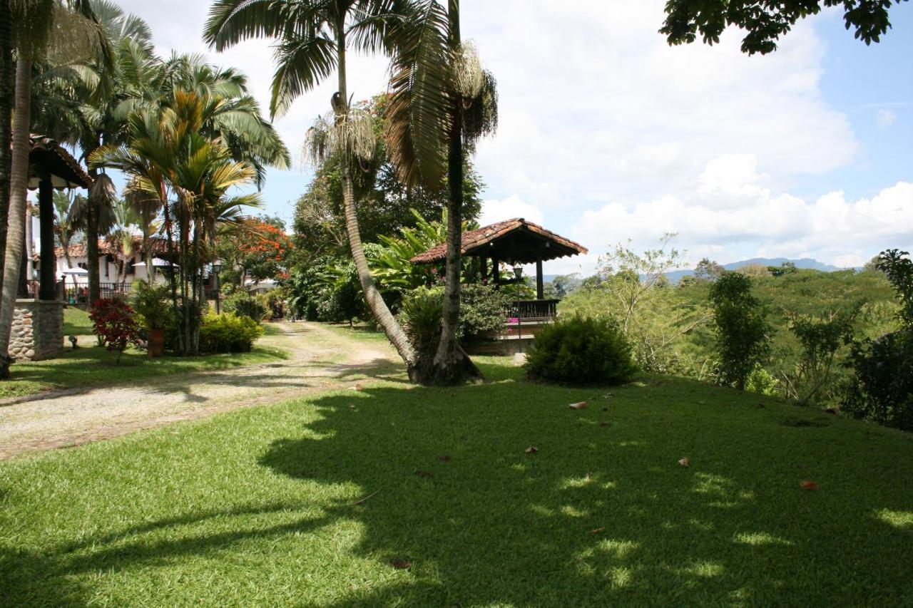Finca Hotel La Esperanza Montenegro Bagian luar foto
