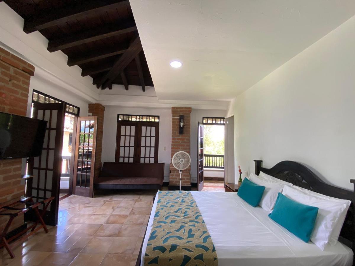Finca Hotel La Esperanza Montenegro Bagian luar foto
