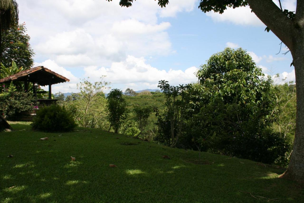 Finca Hotel La Esperanza Montenegro Bagian luar foto