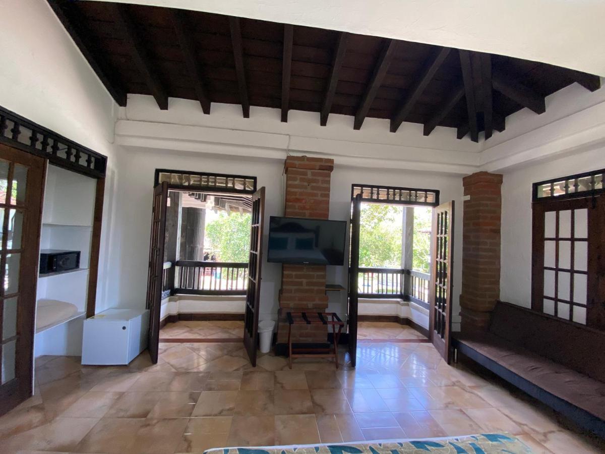 Finca Hotel La Esperanza Montenegro Bagian luar foto