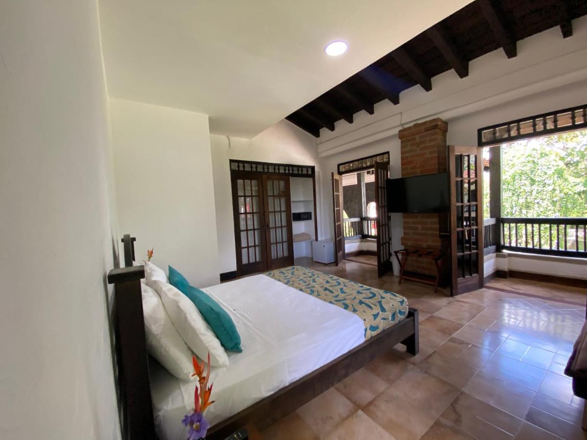 Finca Hotel La Esperanza Montenegro Bagian luar foto