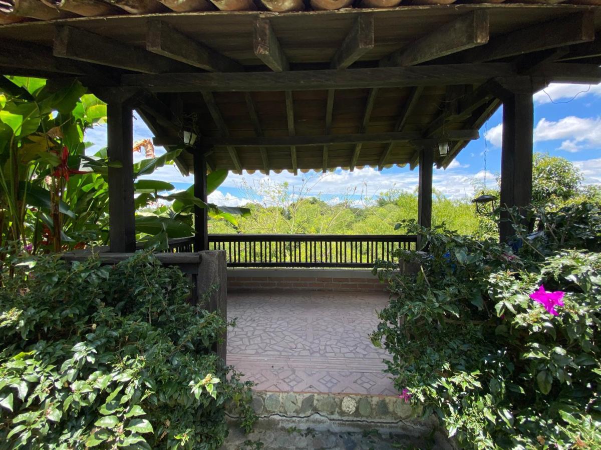 Finca Hotel La Esperanza Montenegro Bagian luar foto